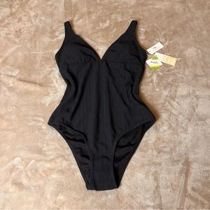 ANGEL SEASON Classic Black Ribbed V-Neck Full Coverage OnePiece Swimsut - Size M